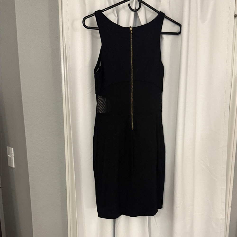 Express LBD - Picture 4 of 4